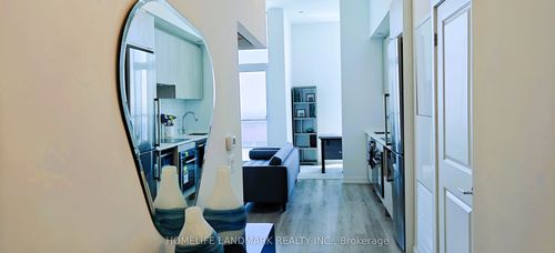 5501-395 Bloor St E, Toronto, ON, M4W0B4 | Card Image