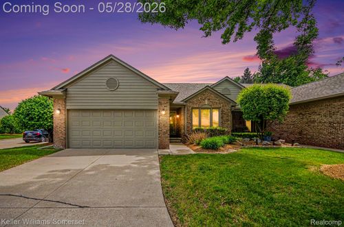 4432 Thornwood Ct, Warren, MI, 48092-6108 | Card Image