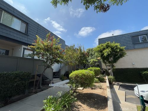 21-18550 Hatteras Street, Los Angeles, CA, 91356 | Card Image