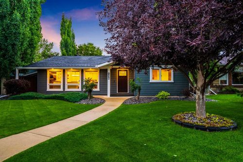 136 Parkridge Place Se, Calgary, AB, T2J4V9 | Card Image