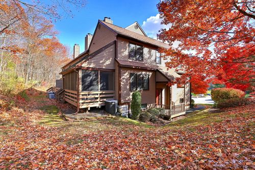 13-13 Shadowwood Cir, Monroe, CT, 06468-2613 | Card Image