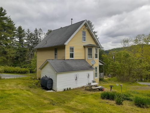 8 High St, Livingston Manor, NY, 12758-5302 | Card Image