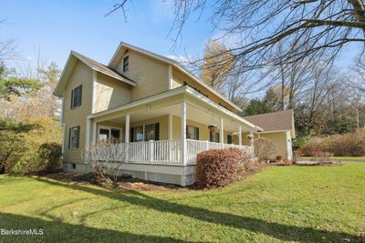 Wrap around porch | Image 2