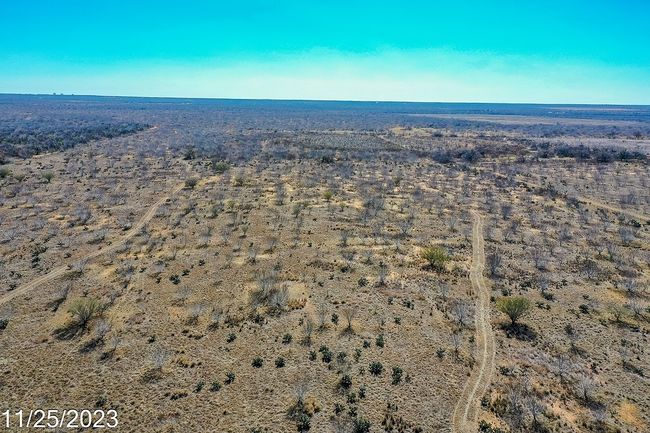 2 Us Hwy 85, Home with 0 bedrooms, 0 bathrooms and null parking in Dilley TX | Image 5