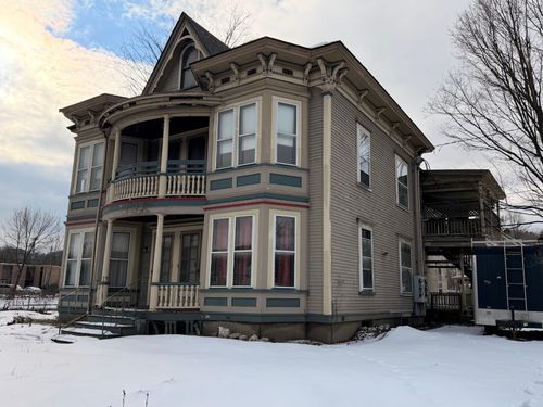 372 N Main St, Barre, VT, 05641-4028 | Card Image