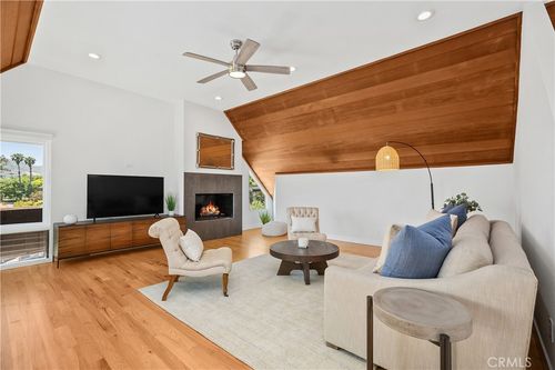390 Saint Anns Dr, Laguna Beach, CA, 92651-2753 | Card Image