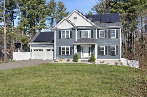 5 Greenbriar Ln, Bellingham, MA, 02019-1269 | Card Image