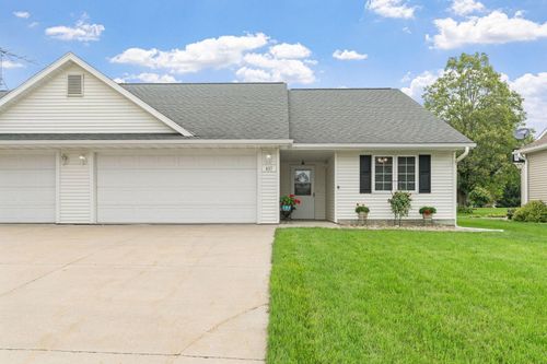 437 Beverly St, Wanamingo, MN, 55983-1428 | Card Image