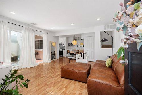 1320 Evergreen Dr, Cardiff by the Sea, CA, 92007-1003 | Card Image