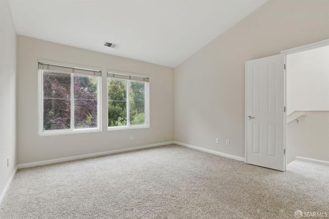 South facing ensuite as seen from the ensuite vanity area | Image 28