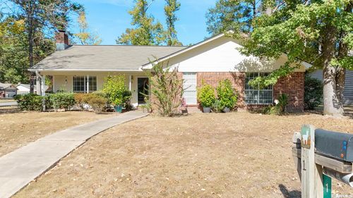 1 Buckshot Cv, Pine Bluff, AR, 71603-8181 | Card Image