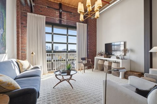 apt-403-1350 Rosa L Parks Blvd, Nashville, TN, 37208-2594 | Card Image