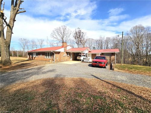 2015 Quaker Church Road, Siloam, NC, 27047 | Card Image