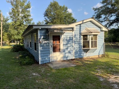22 Landing Ln, DeFuniak Springs, FL, 32433-8556 | Card Image
