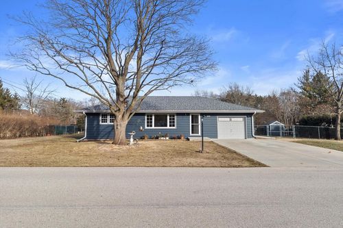 222 East Avenue, Eagle, WI, 53119 | Card Image