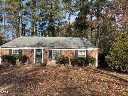 729 Ashboro St, Fayetteville, NC, 28311-2700 | Card Image