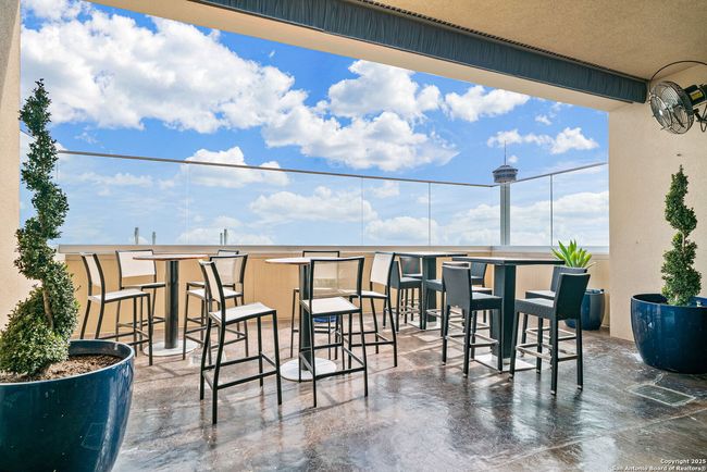 APT-310 - 215 Center St, Condo with 3 bedrooms, 3 bathrooms and null parking in San Antonio TX | Image 39