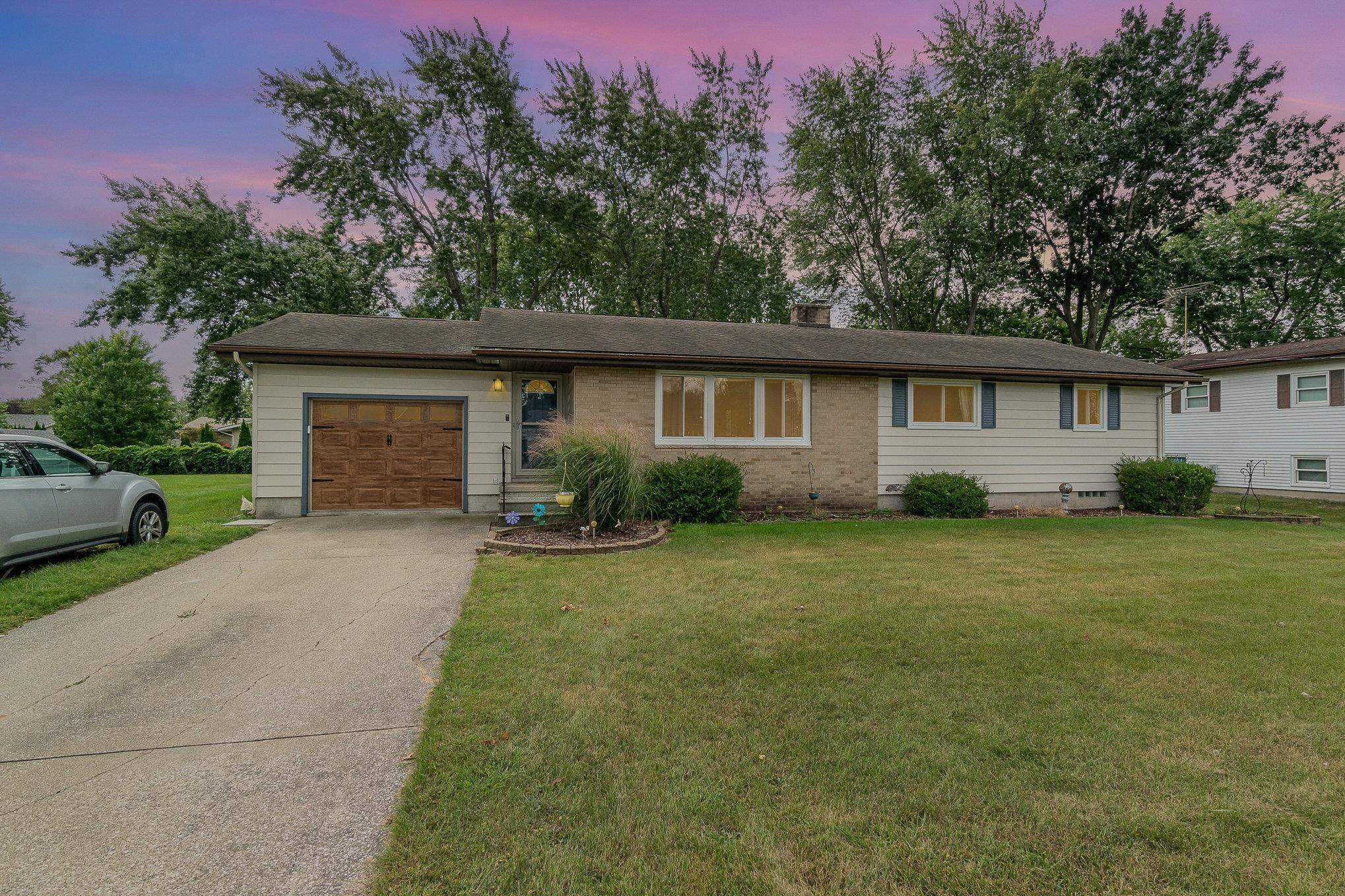 Noreen Dr, Bay City, MI 48706