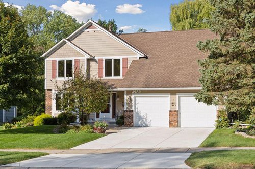3989 Denmark Ave, Eagan, MN, 55123-1474 | Card Image