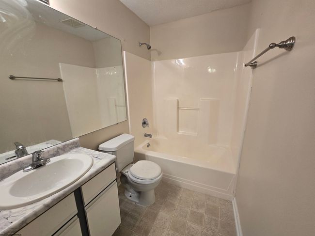 1205 University Commons Dr, Condo with 4 bedrooms, 4 bathrooms and 3 parking in Star City WV | Image 17