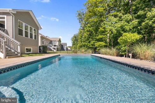 4853 Point Rd, WARRENTON, VA, 20187-5869 | Card Image
