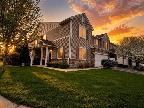 1645 Prescott Ct, Chaska, MN, 55318-4503 | Card Image