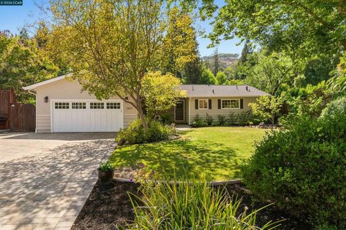 2829 Litina Ct, Alamo, CA, 94507-1011 | Card Image