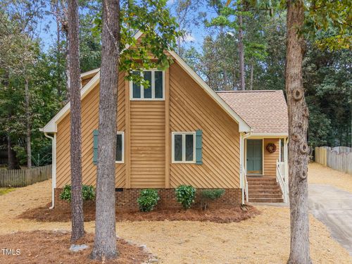 2508 Village Grove Rd, Raleigh, NC, 27613-3657 | Card Image