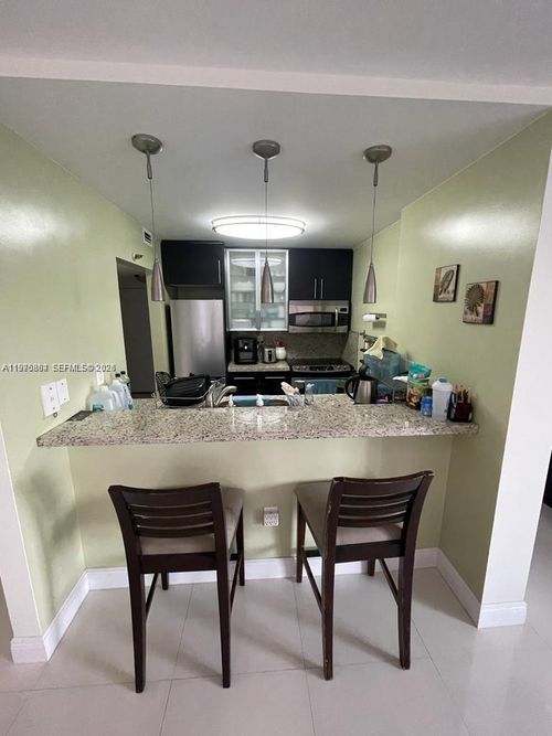 apt-408-800 N Miami Ave, Miami, FL, 33136-3518 | Card Image