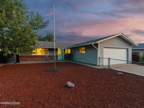 195 York Way, Sparks, NV, 89431-2348 | Card Image