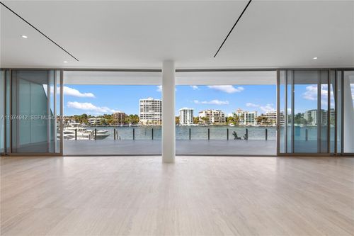 s201-5 Grove Isle Dr, Miami, FL, 33133-4137 | Card Image