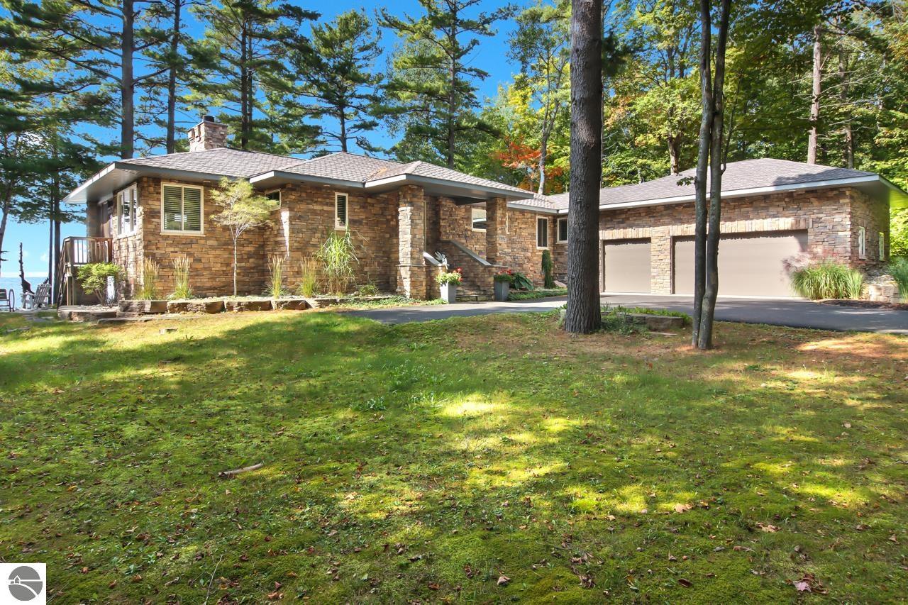 Michigan Trl, Kewadin, MI 49648