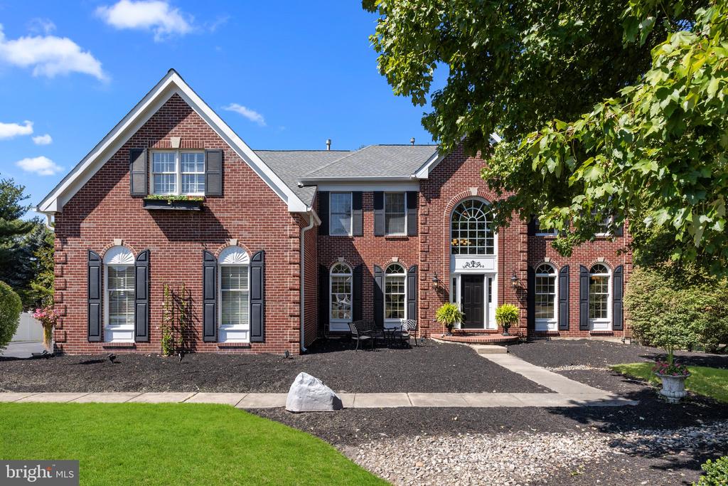 Waterwheel Dr, Yardley, PA 19067