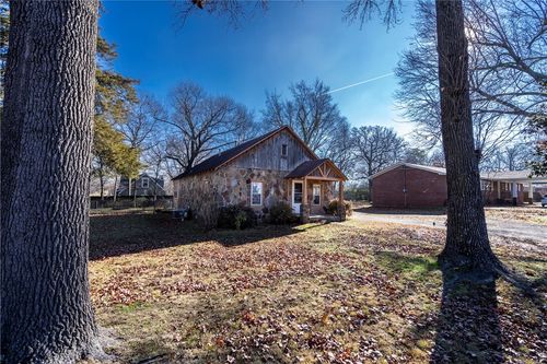 503 S Elm Street, Siloam Springs, AR, 72761 | Card Image