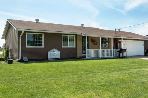 55 Bayou Dr, Nashua, IA, 50658-9687 | Card Image