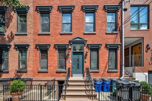 4l-717 Adams St, Hoboken, NJ, 07030-2856 | Card Image