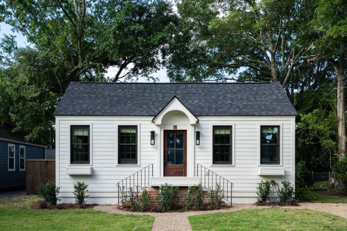 257 W Poplar St, Charleston, SC, 29403-3322 | Card Image