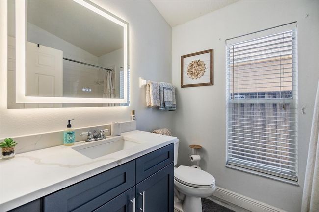 18013 Palm Breeze Dr, House other with 3 bedrooms, 2 bathrooms and null parking in TAMPA FL | Image 14