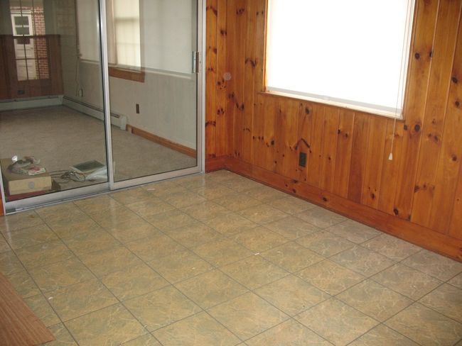 1011 South Main Street, House other with 3 bedrooms, 2 bathrooms and 2 parking in Independence VA | Image 11