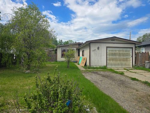 630 53 St, Edson, AB, T7E1K4 | Card Image