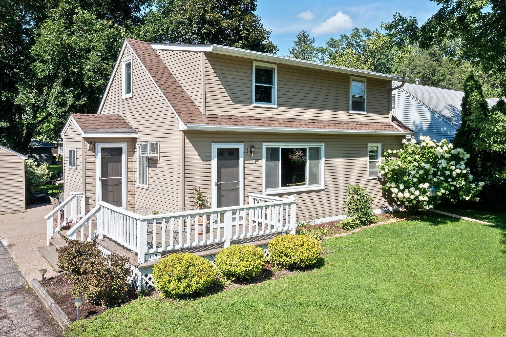 Oakwood Dr, Saint Paul, MN 55126