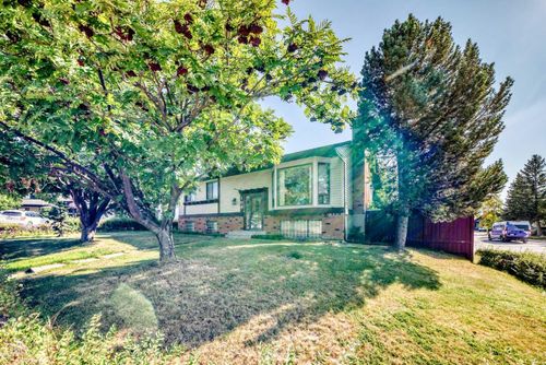 108 Jensen Pl Ne, Airdrie, AB, T4B1P2 | Card Image
