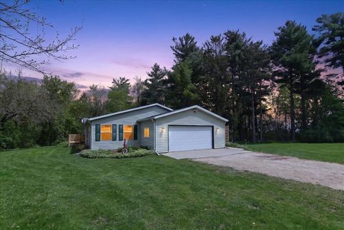 6610 Cemetery Road, Bristol, WI, 53590 | Card Image