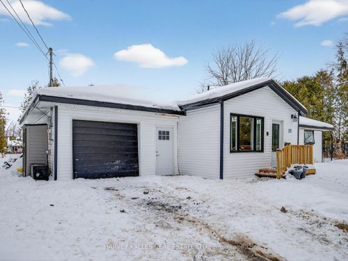 22 Second St, Cannington, ON, L0E1E0 | Card Image