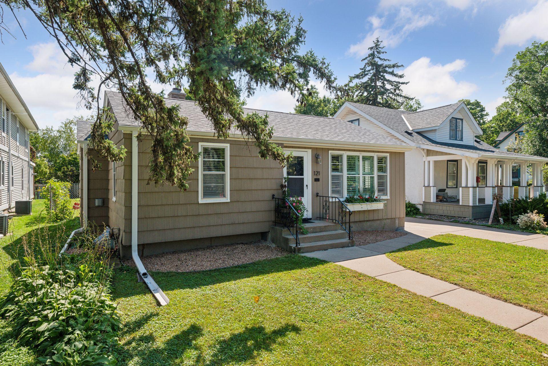 Cedar Lake Rd, Minneapolis, MN 55405
