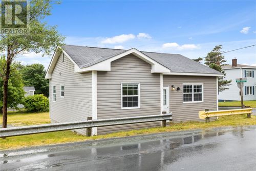 570 Main Rd, Whitbourne, NL, A0B3K0 | Card Image