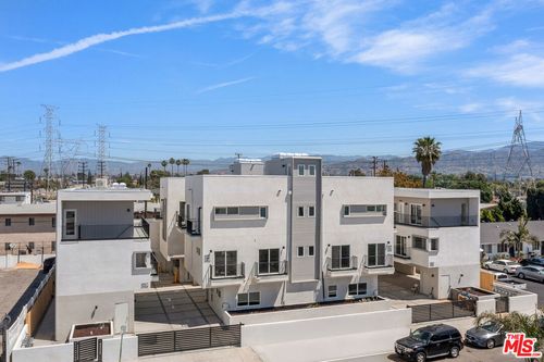 10959 Calvert St, North Hollywood, CA, 91606-4901 | Card Image
