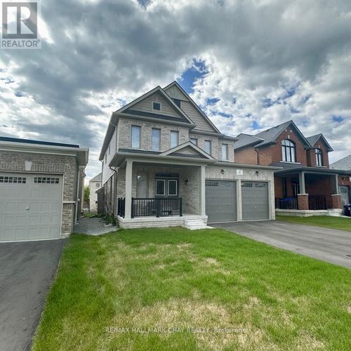 4 Wakefield Boulevard, Essa (Angus), ON, L0M1B5 | Card Image