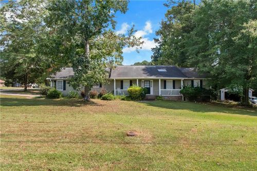 3550 Clubhouse Ln Se, Conyers, GA, 30094-3704 | Card Image
