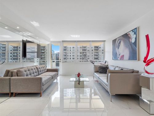 apt-511-251 174th St, Sunny Isles Beach, FL, 33160-3355 | Card Image